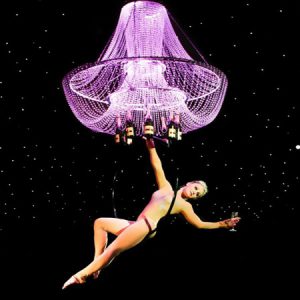 Event Entertainment - champagne performer - Inventive Events